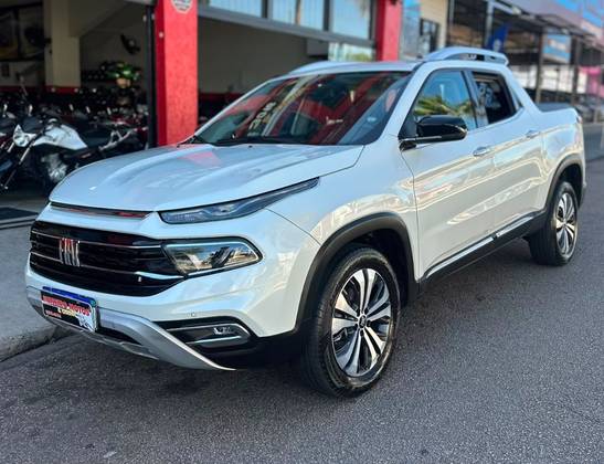FIAT TORO 2.0 16V TURBO DIESEL VOLCANO 4WD AT9 FIAT TORO 2.0 16V TURBO DIESEL VOLCANO 4WD AT9